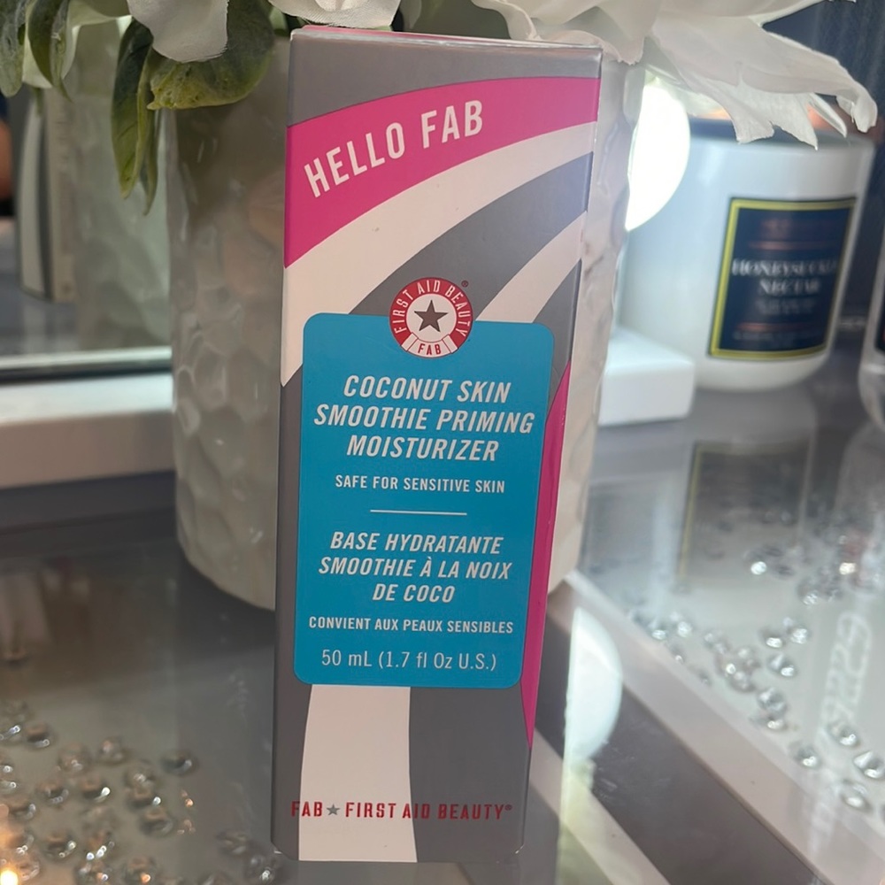 First Aid Beauty coconut skin smoothie primer